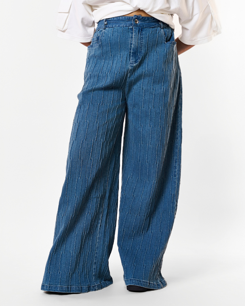 Oversized Knotted Denim Jeans