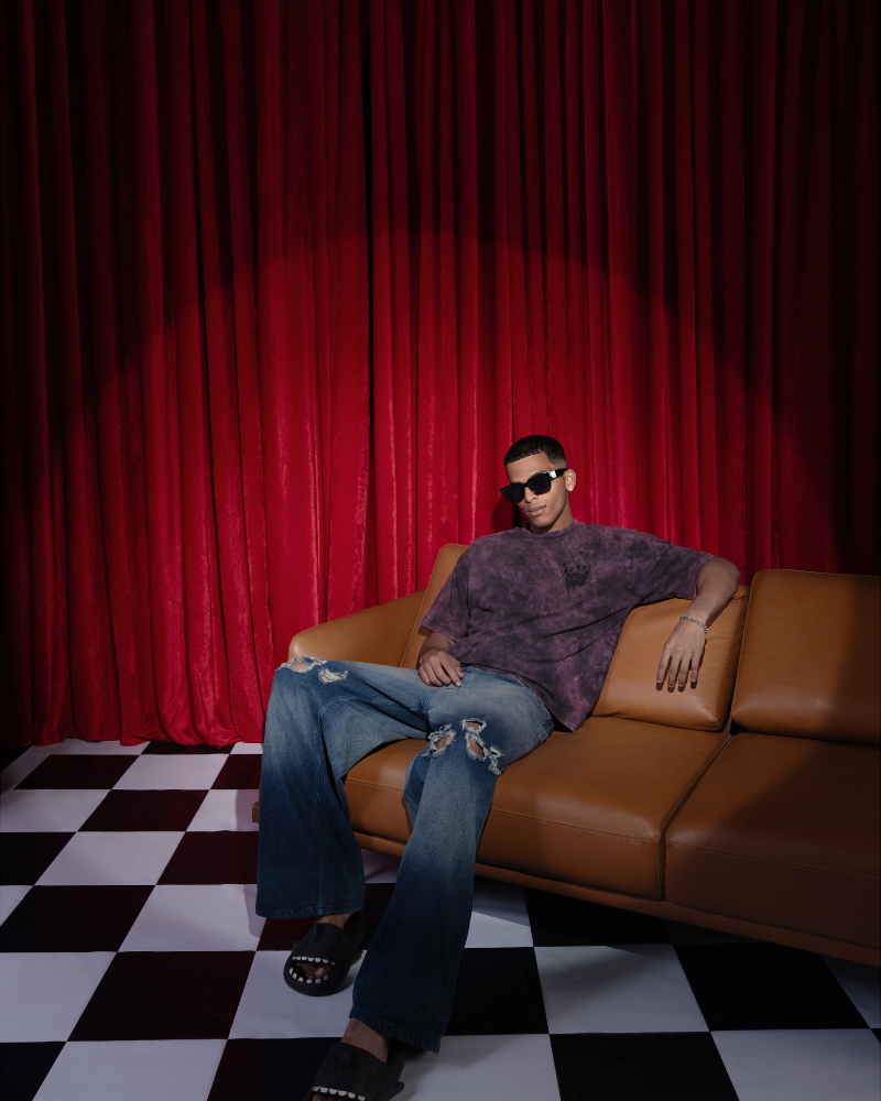 THREADED FEELINGS T-SHIRT